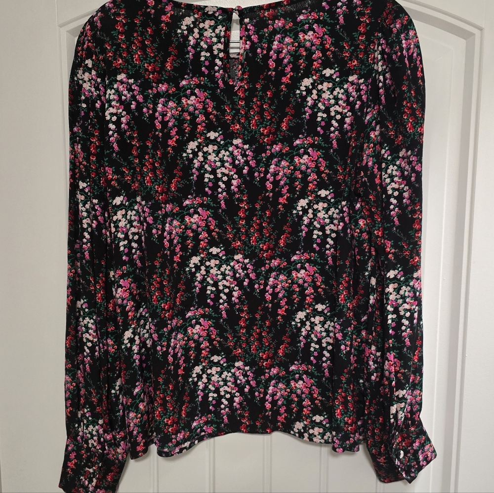 ๐7/25$ J. CREW Printed Puff Sleeve Top - Picture 6 of 7